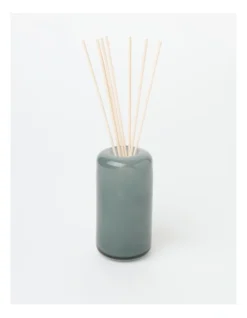 Vetiver & Cedarwood Reed Diffuser In Hand-Made Glass Jar In Grey